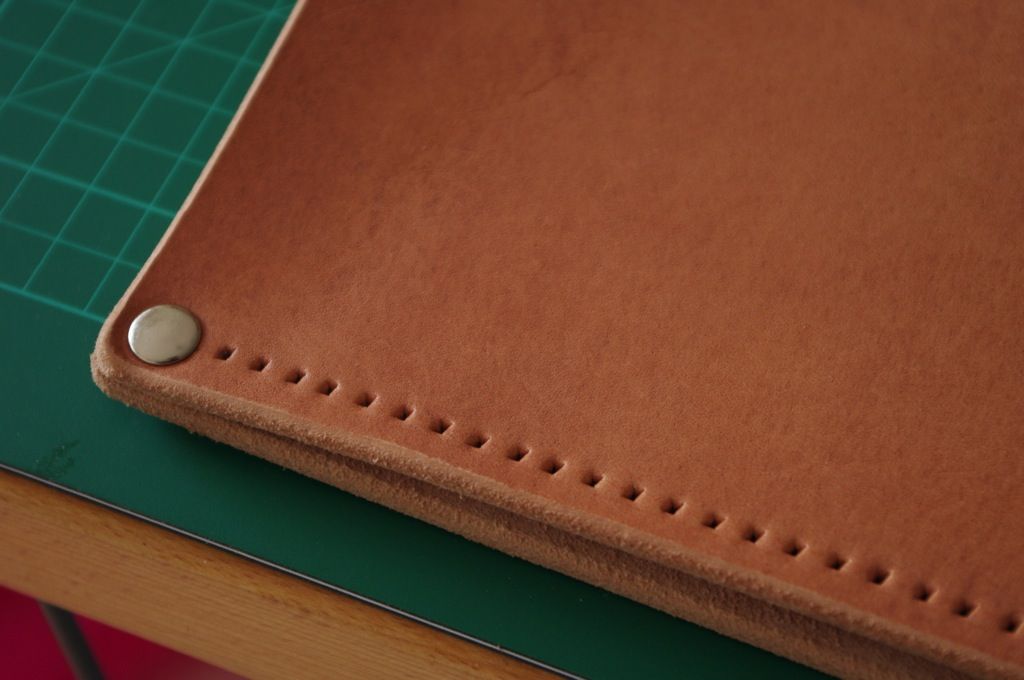 Ped's & Ro Leather Blog Tutorial Removing 'Quickset' Rivet